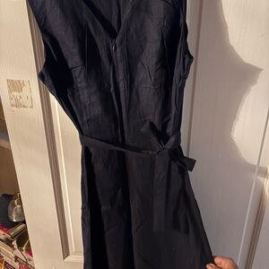 Tahari Classic Sleeveless Navy Blue Tie-Waist Linen Jumpsuit